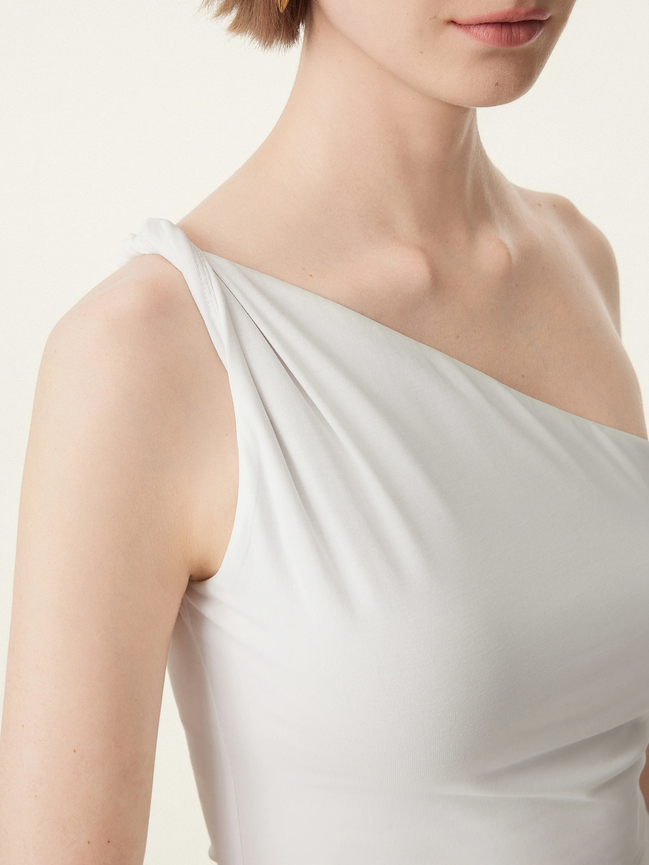 One Shoulder Twisted Bra Tank - Image 2