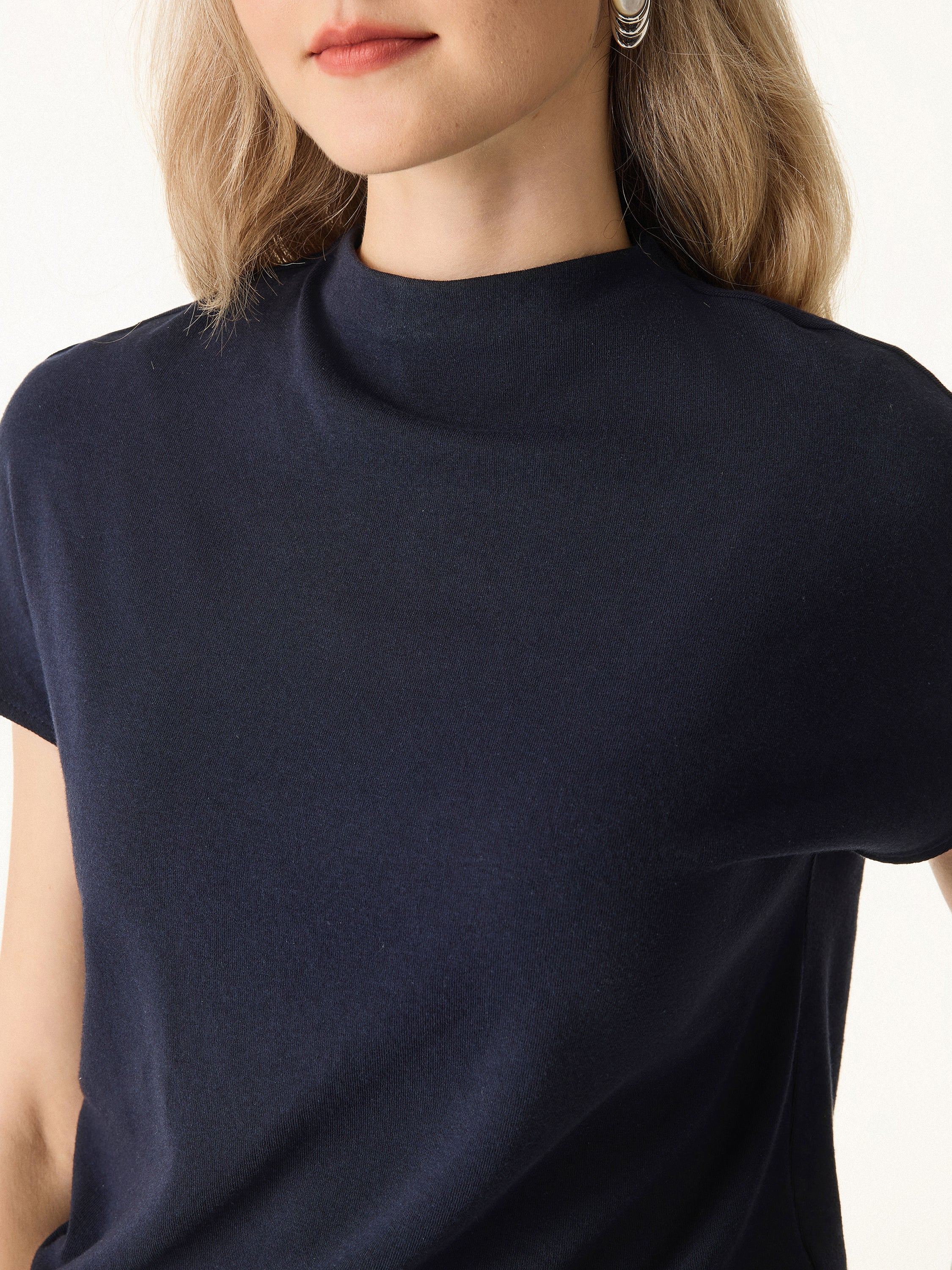 Essential Mockneck Short sleeves Bra Top - Image 11