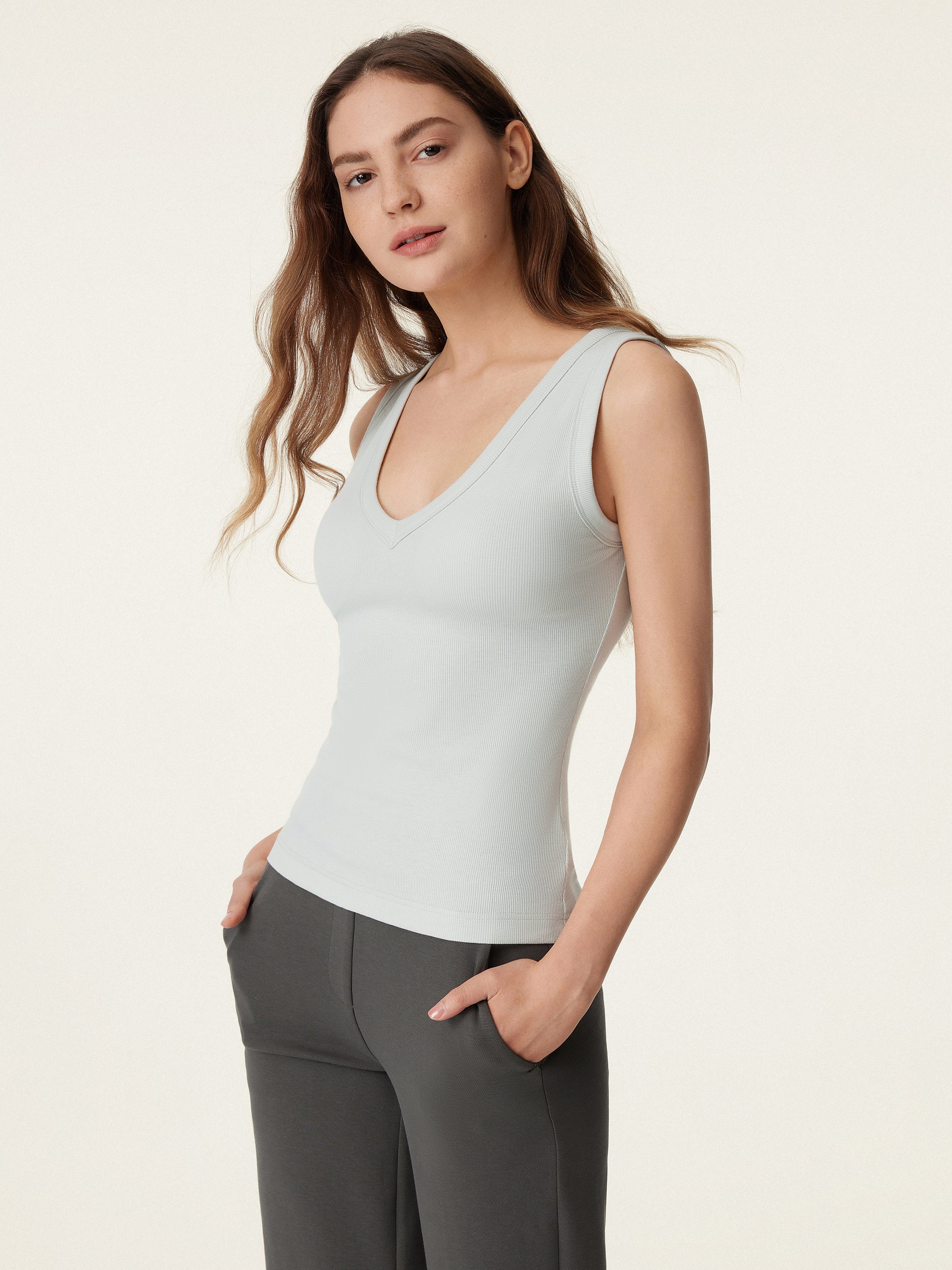V-neck Cotton New Airy Bra Tank - Image 3
